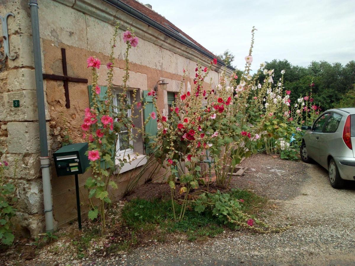 Au Calme Bed & Breakfast Houssay  Eksteriør bilde